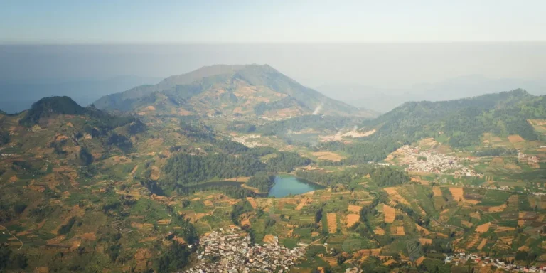 plateau dieng indonesie
