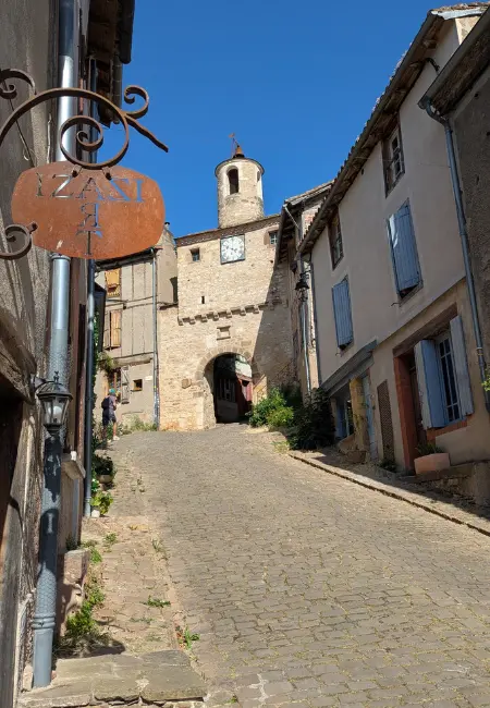 eglise cordes sur ciel