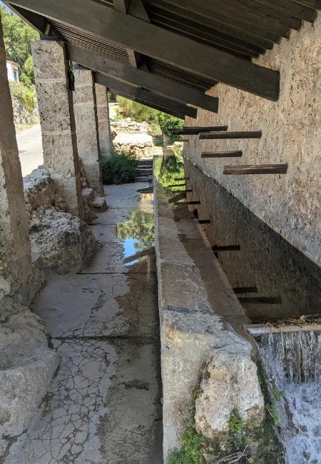photo lavoir tourtour