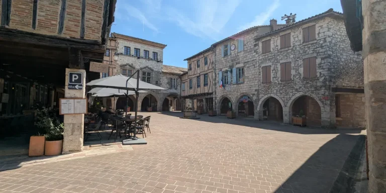 visiter castelnau de montmirail