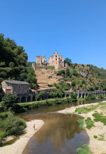 vue chateau laguepie