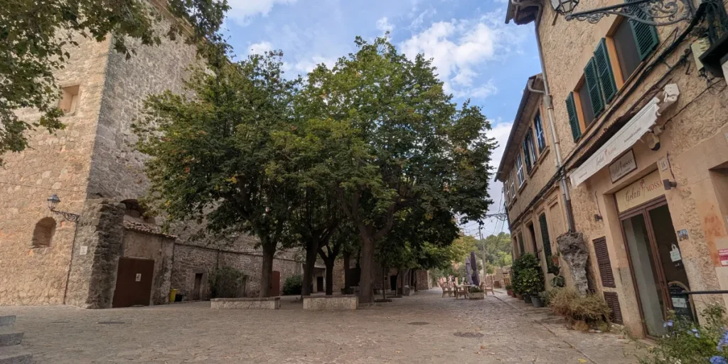 place centrale valdemossa