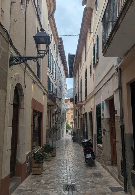 rue soller