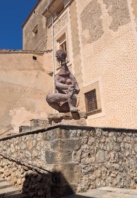 statue pollenca